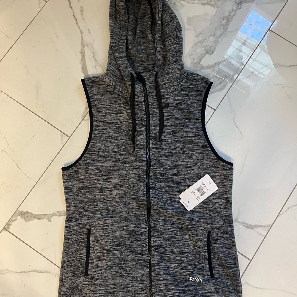 Roxy Gray Zip-Up Sleeveless Vest